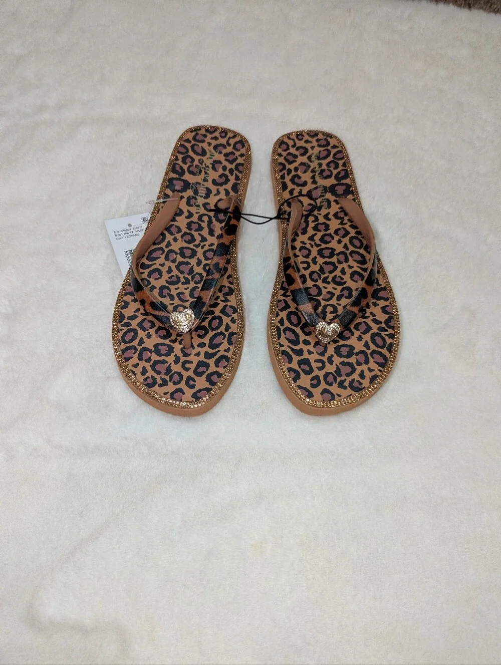 Juicy Couture Y2K Leopard Print Flip Flops